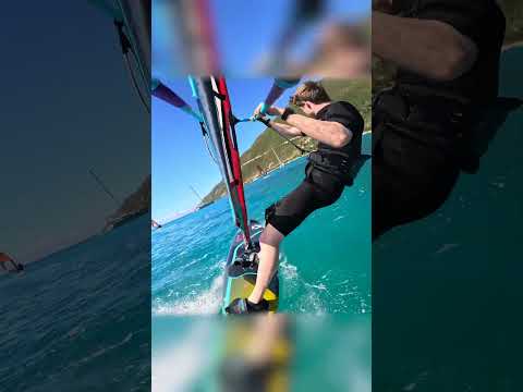 Windsurfing with a 13cm fin?! 😱 #windsurfing #continentseven #windsurf #windsurfen